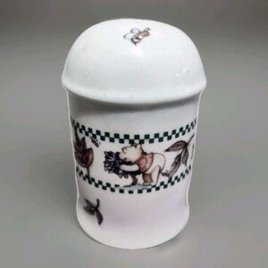 Disney Winnie the Pooh Jumbo Ceramic Cruet Salt Or Pepper Shaker (1) Vintage